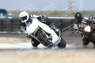 media/Sep-20-2025-TrackDaz (Sat) [[27f0cde673]]/B Group/1220pm (Turn 1)/